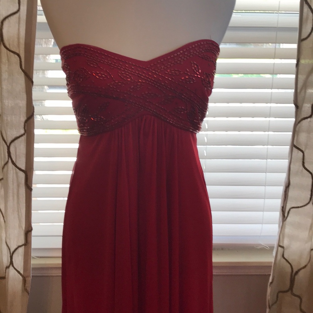 Reign Pretty In red - Picture 3 of 3
